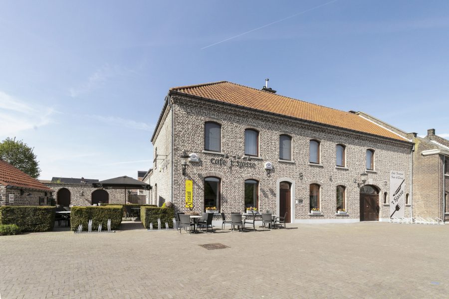 Horeca- onroerendgoed ter overname in Bree, Vlaanderen — Horecapand met meerdere mogelijkheden in Bree (BE) €630.000,- k.k.