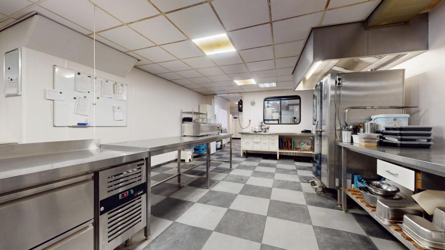 Catering/traiteurbedrijf ter overname in Castricum, Noord-Holland — Ruime productiekeuken / bakkerij in Castricum!