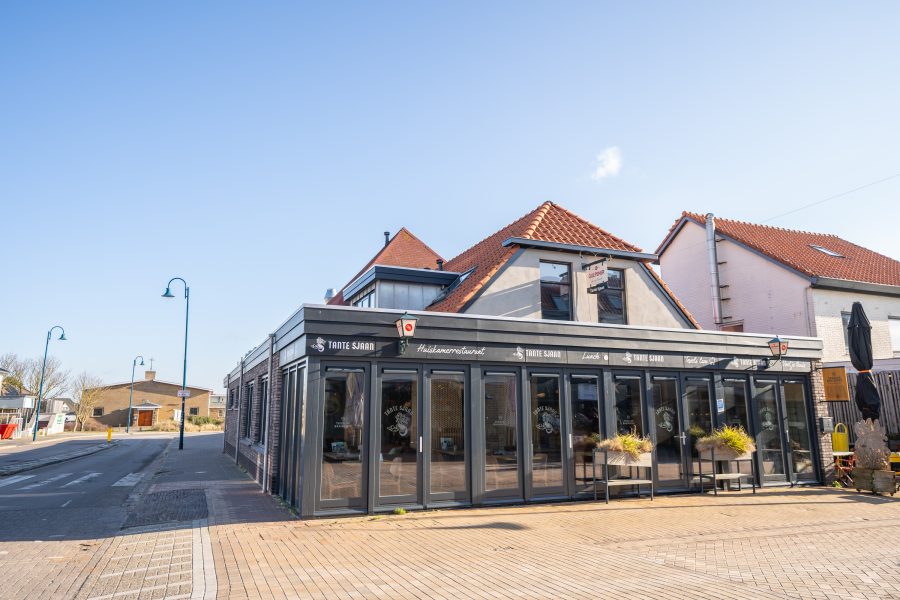 Restaurant ter overname in De Koog, Noord-Holland — Nieuw restaurant/grand café op het eiland Texel.