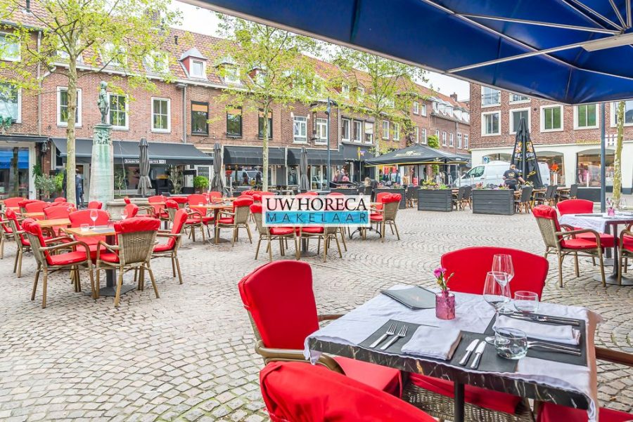 Restaurant ter overname in Venlo, Limburg — Ter overname Restaurant met royaal terras en bovenwoning Kwartelenmart in Venlo
