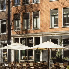 Restaurant ter overname in Amsterdam, Noord-Holland — ID 3863 * Volledig operationeel restaurant aan de Czaar Peterstraat.