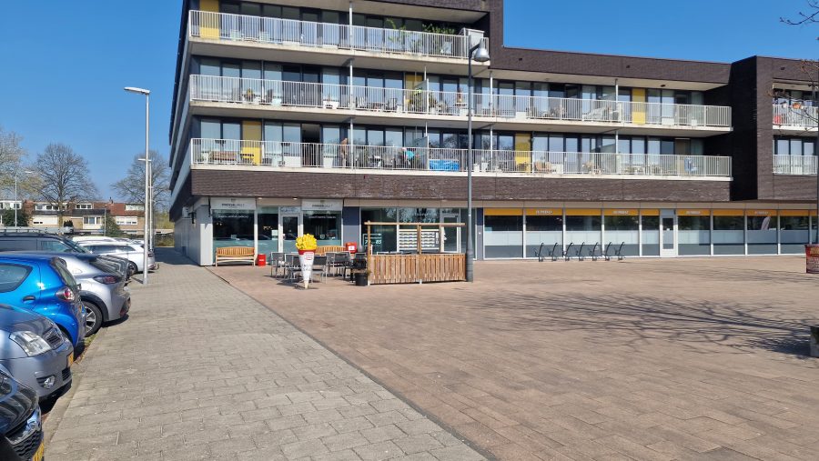 Cafetaria-snackbar ter overname in Eindhoven, Noord-Brabant — Moderne cafetaria in woonwijk in Eindhoven