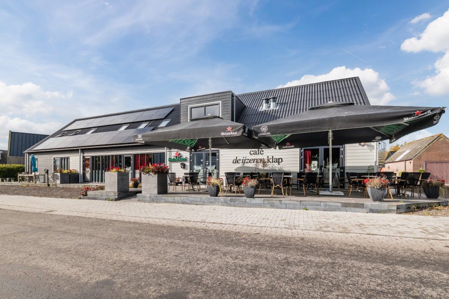 Zalencentrum te koop in Harkstede, Groningen — Unieke kans: exploitatie + onroerend goed in Harkstede