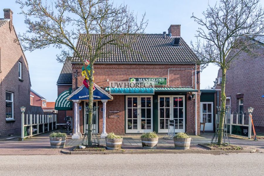 Café-bar-zaal ter overname in Neer, Limburg — Cafe Manuslust te Neer ter overname te huur