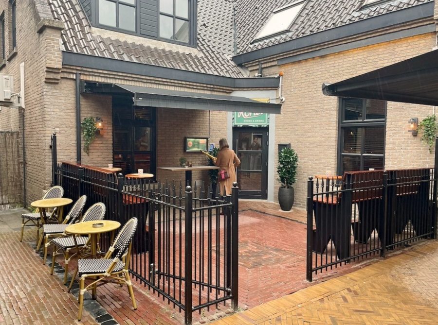 Restaurant ter overname in Oud-Beijerland, Zuid-Holland — Restaurant in Oud Beijerland compleet ingericht >>