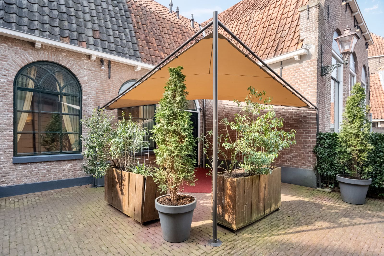 Foto 3 van 11: Horeca- onroerendgoed te koop in Blokzijl, Overijssel — Sfeervol restaurant Kerkstraat 9 Blokzijl