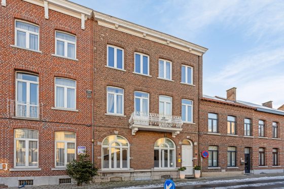 Overige ter overname in Sint-Truiden, Vlaams Gewest — Te Koop zeer mooi Herenhuis / B&B in Sint-Truid...