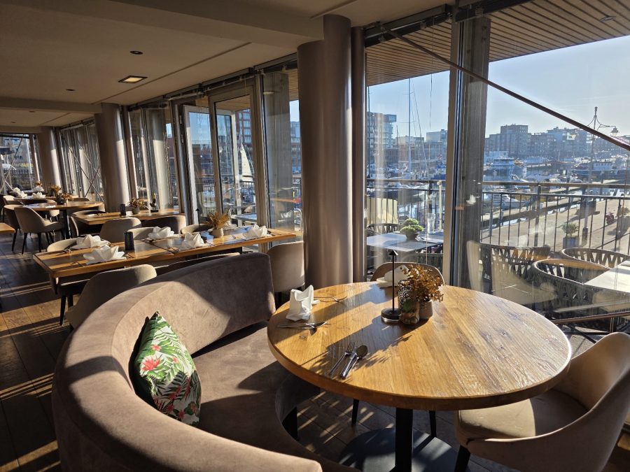 Restaurant ter overname in 's-Gravenhage, Zuid-Holland — ID: 2249 Restaurant in de haven van Scheveningen