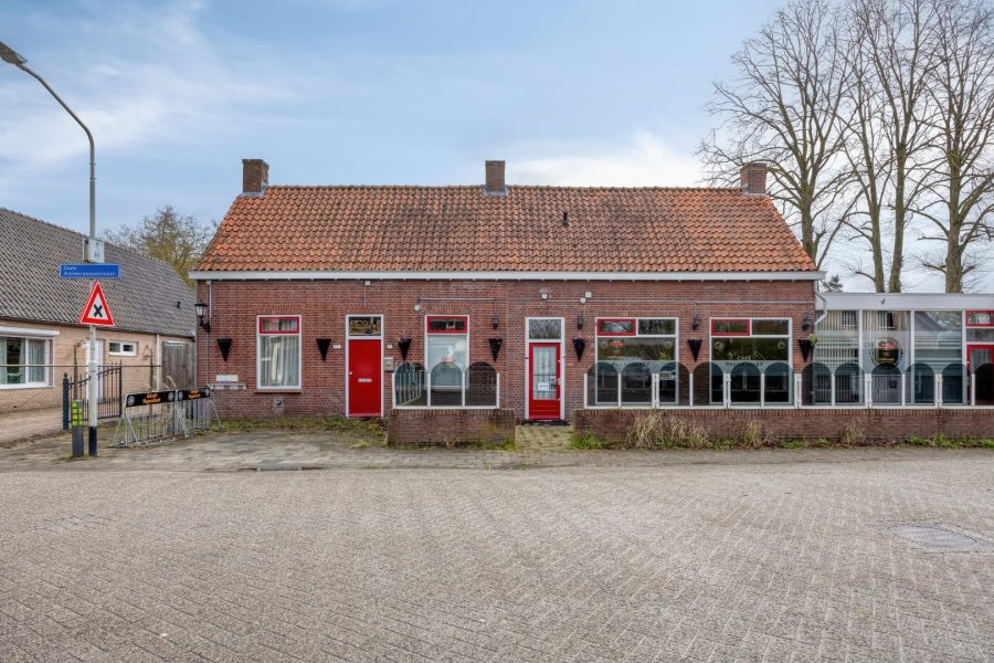 Horeca- onroerendgoed te koop in Hoeven, Noord-Brabant — OUDE ANTWERPSEPOSTBAAN 79-77C - HOEVEN