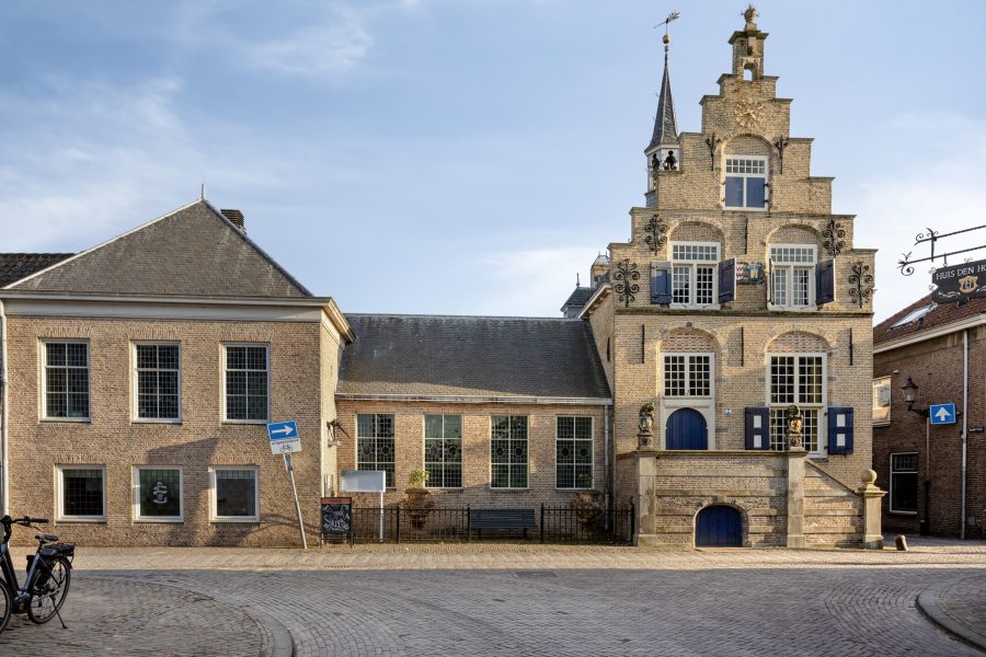 Horeca- onroerendgoed te koop in Haastrecht, Zuid-Holland — Restaurant en trouwlocatie in voormalig raadhuis