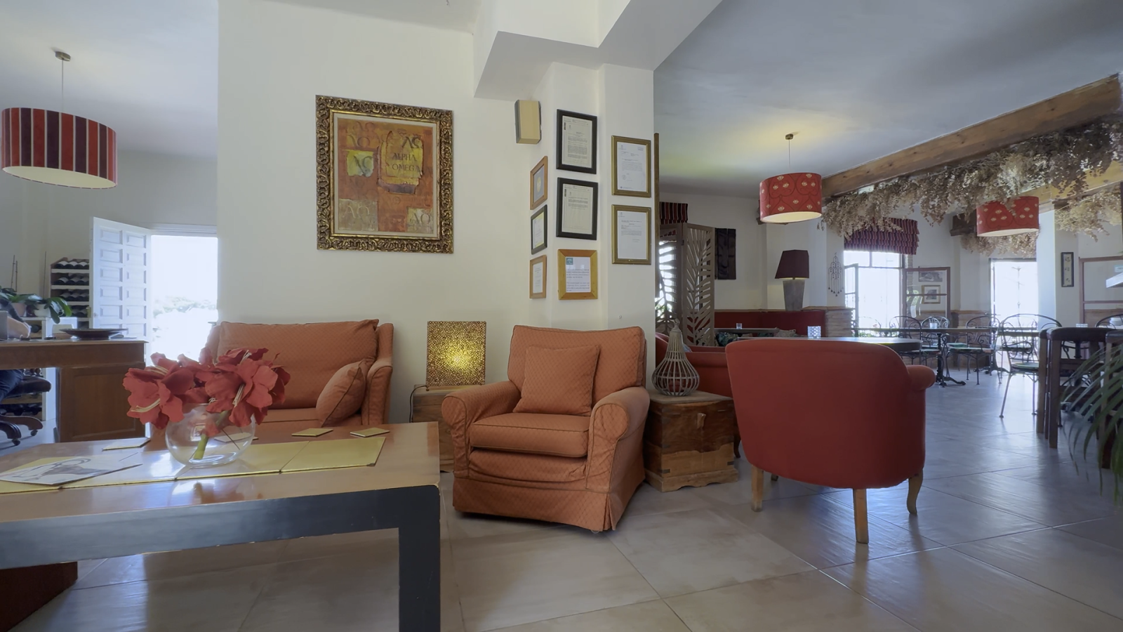 Foto 3 van 4: Horeca- onroerendgoed te koop in Nerja, Andalusia — Hotel-Restaurant in Spanje
