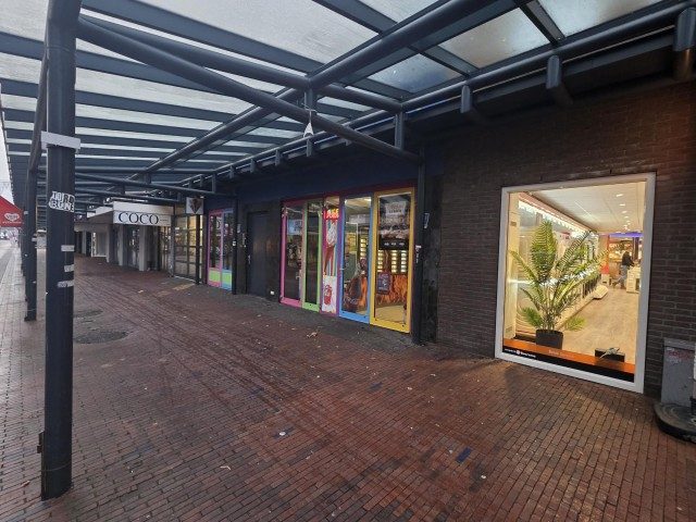 Cafetaria-snackbar ter overname in Veendam, Groningen — Succesvolle cafetaria en ijssalon Veendam te huur