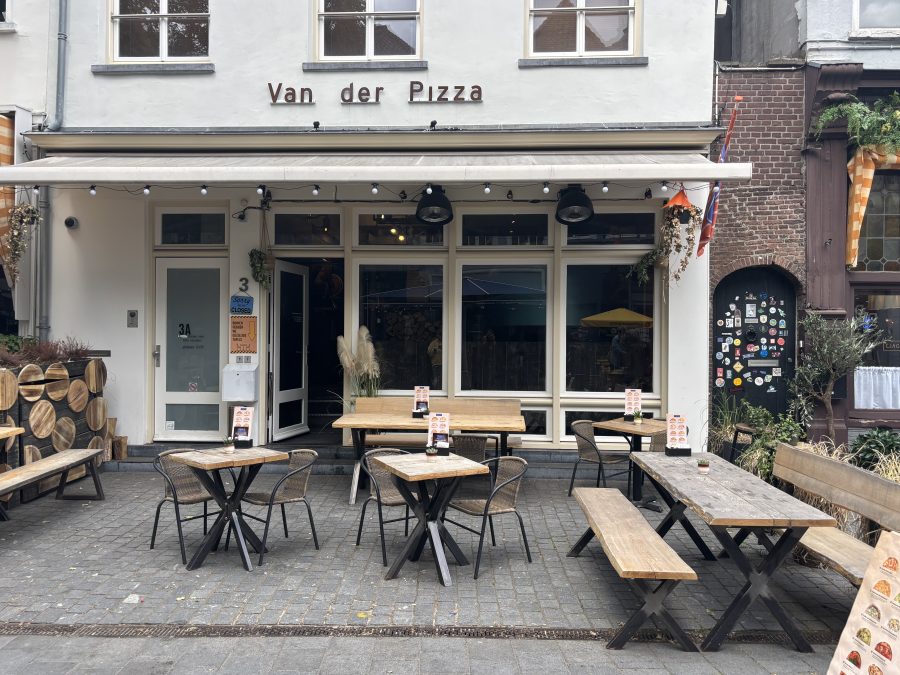 Eetcafé te huur in Breda, Noord-Brabant — Hartje centrum: Van der Pizza