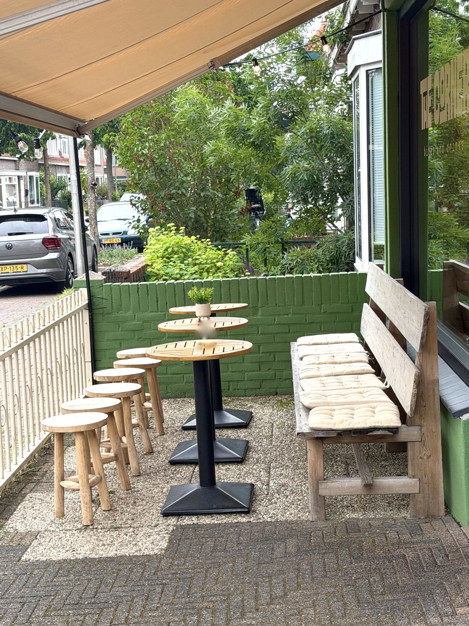 Foto 3 van 14: Mogelijk als: café of eetcafé of lunchroom ter overname in Deventer, Overijssel — Deventer | The Corner
