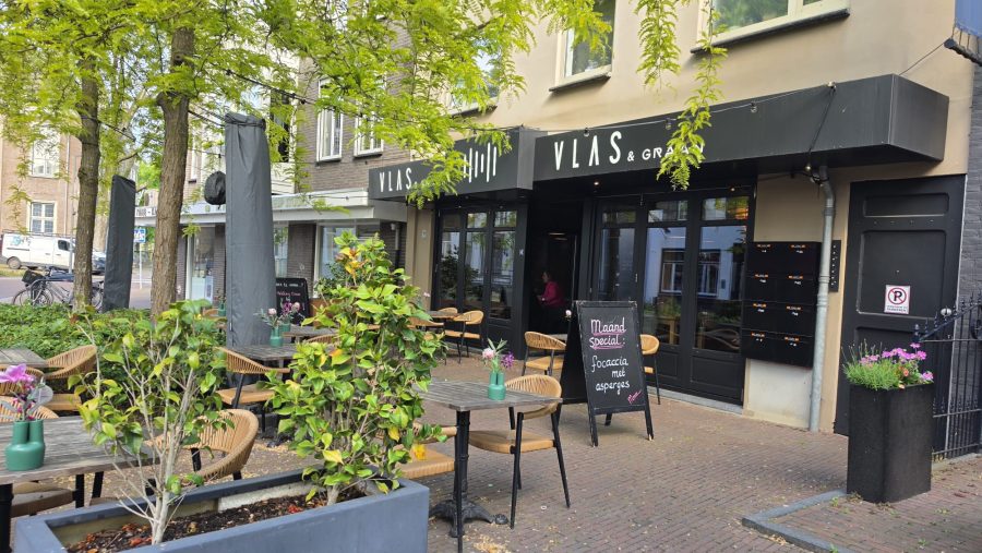 Lunchroom ter overname in Veghel, Noord-Brabant — Lunchroom op een kei goede locatie centrum Veghel