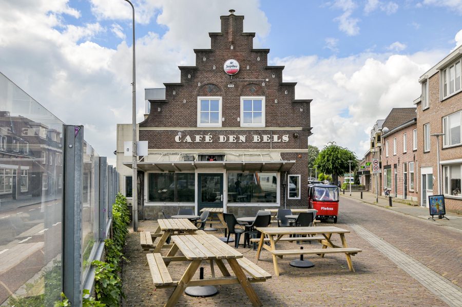 Casco ter overname in Zundert, Noord-Brabant — Te huur of Te koop | Casco Bedrijfspand + Woning