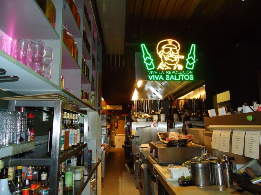 Mogelijk als: café of eetcafé of lunchroom ter overname in Noord-Brabant — Unieke horecagelegenheid te koop in hartje Oss