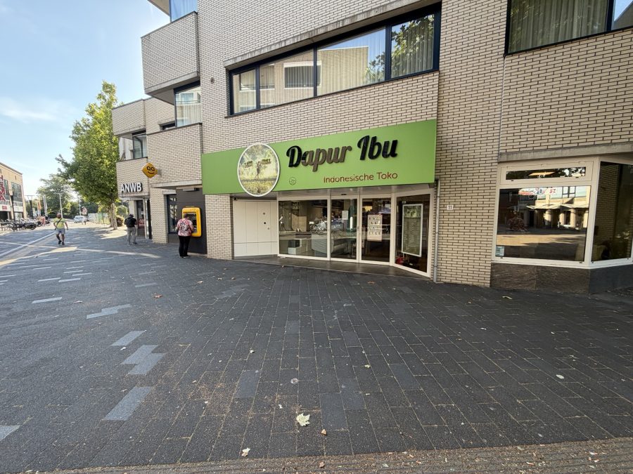 Toko ter overname in Zuid-Holland — Toko Dapur Ibu met royaal souterrain