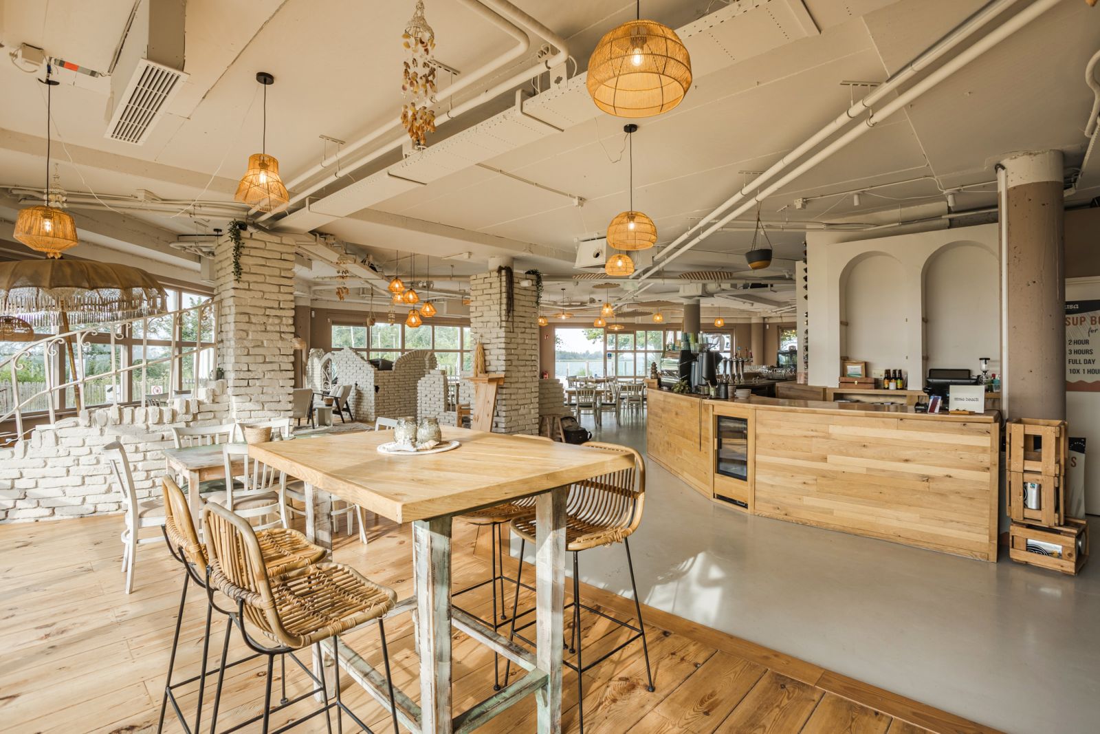 Foto 2 van 9: Restaurant te huur in Wanneperveen, Overijssel — Unieke horecalocatie aan de Beulakerwijde