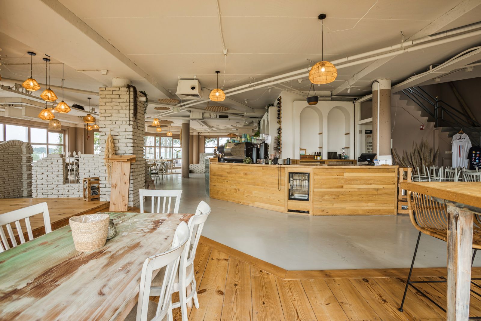 Foto 3 van 9: Restaurant te huur in Wanneperveen, Overijssel — Unieke horecalocatie aan de Beulakerwijde