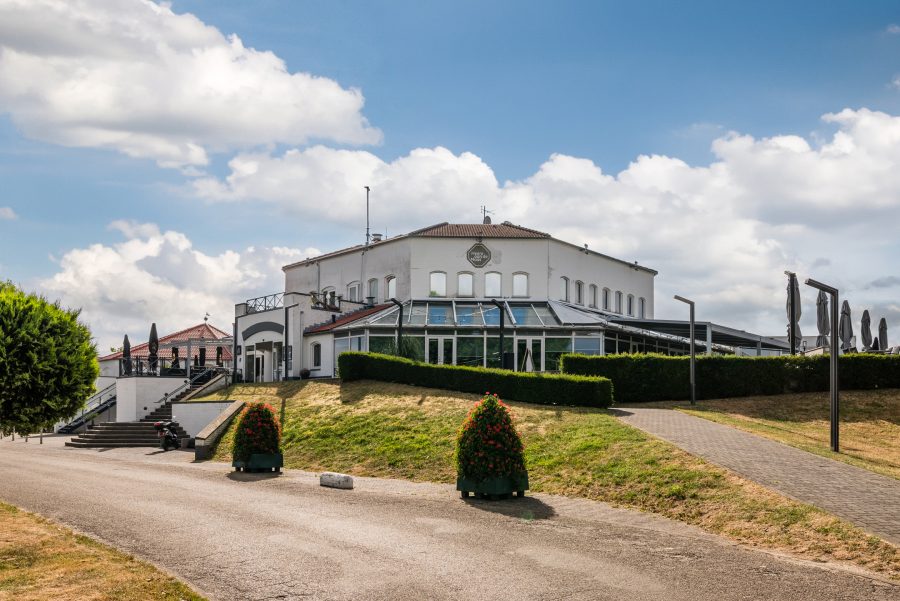 Restaurant ter overname in Roermond, Limburg — Unieke kans: onroerend goed én succesvolle  horeca