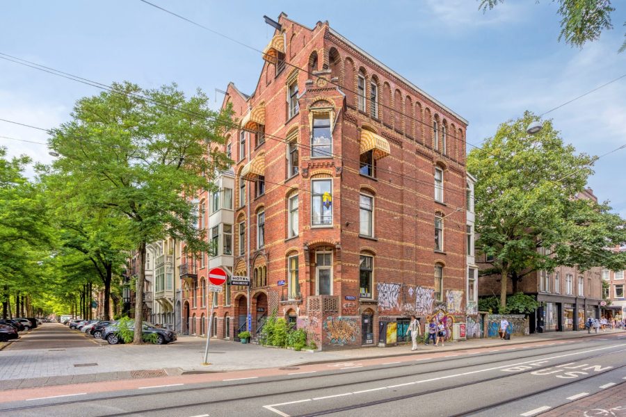 Hotel te koop in Amsterdam, Noord-Holland — ID4075 Hotel Nabij het Museumplein
