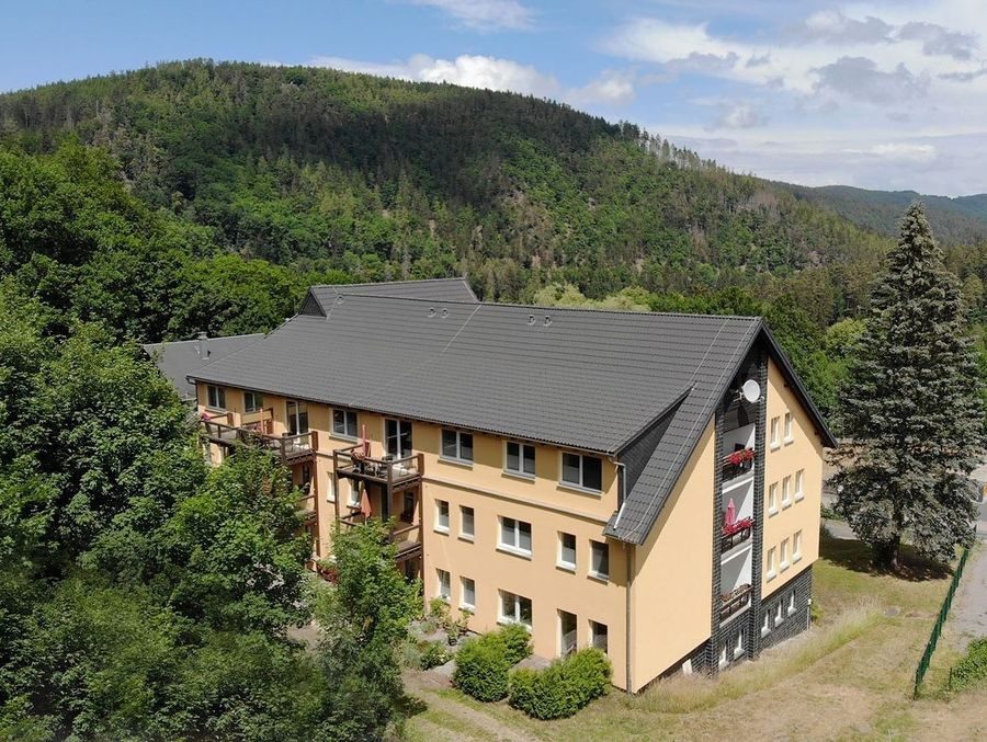 Hotel ter overname in Schwarzburg, Thüringen — Woon- & Vakantiecomplex