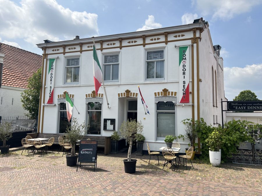 Restaurant te huur in Waddinxveen, Zuid-Holland — Ter Overname sfeervol restaurant in Waddinxveen