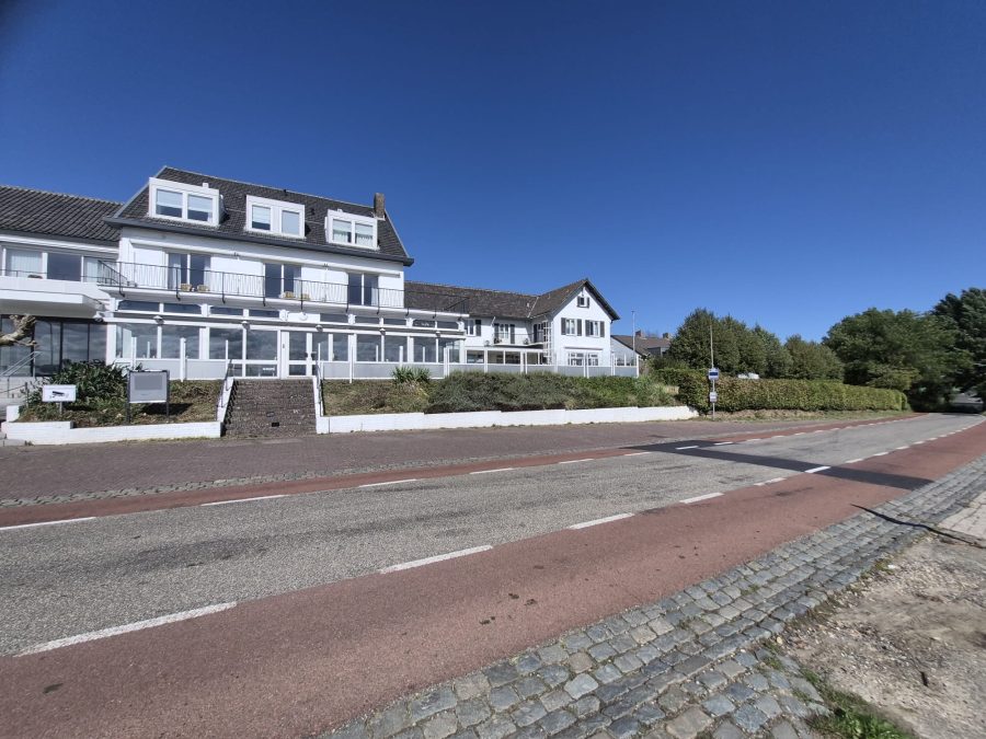 Hotel ter overname in Epen, Limburg — Hotel | 32 kamers | 4 studio's | beheerderwoning