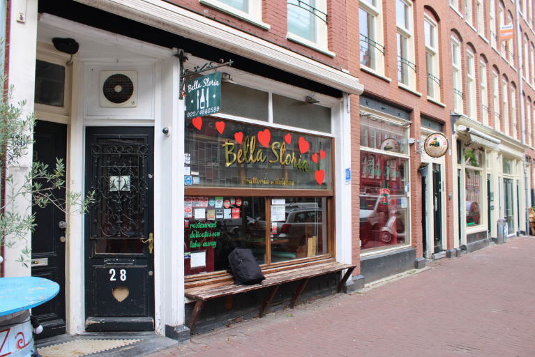Restaurant/bezorgservice ter overname in Amsterdam, Noord-Holland — Bijzonder horecageheel bestaande uit drie panden