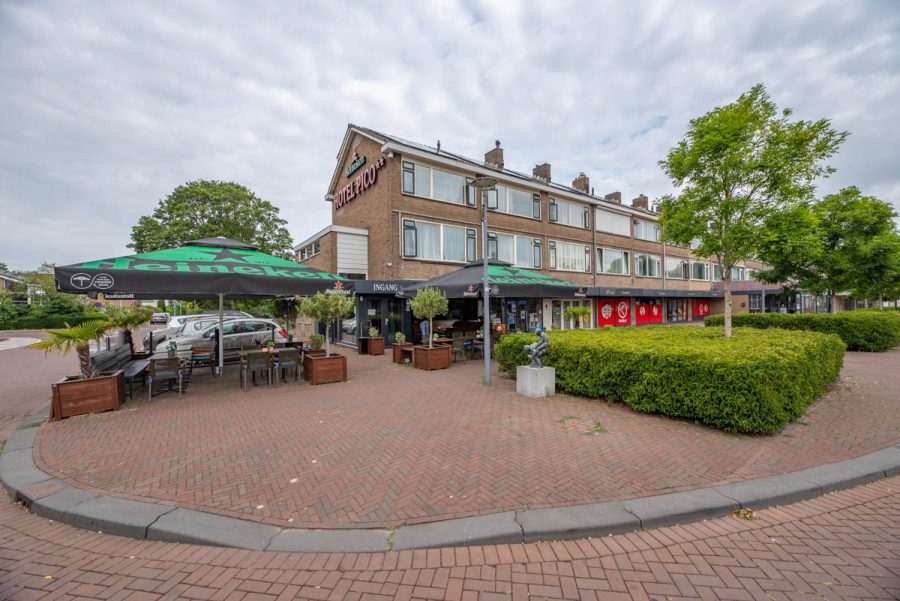 Eetcafé te huur in Rozenburg, Zuid-Holland — Eetcafe bar in het centrum van Rozenburg