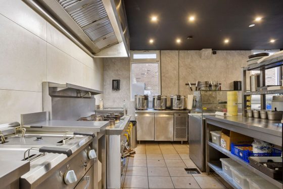 Afhaalrestaurant ter overname in Waddinxveen, Zuid-Holland — Horeca locatie ter overname Waddinxveen